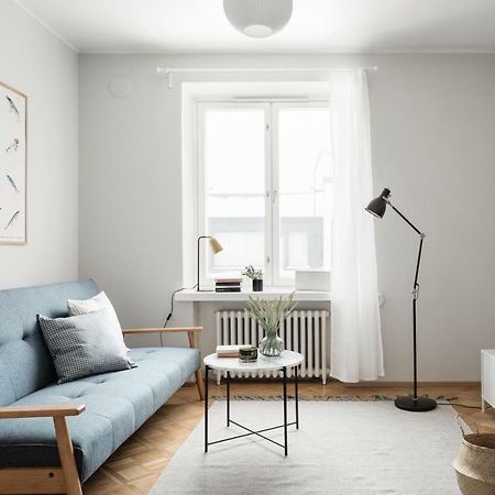Central 2-Bedroom Design Apartment Helsinki Esterno foto