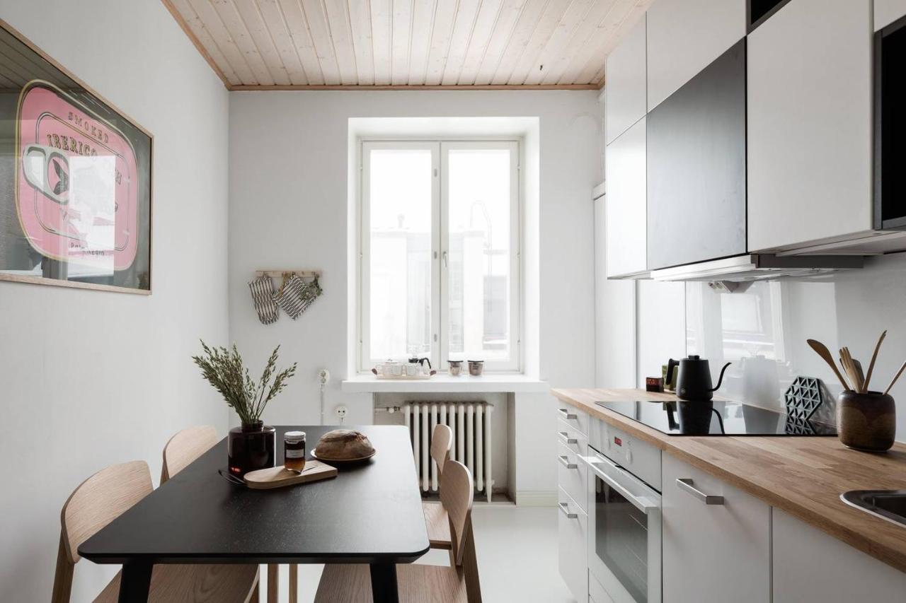 Central 2-Bedroom Design Apartment Helsinki Esterno foto